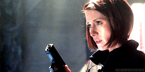 sanversource:Alex Danvers in every episode ↳   1x11 - Strange Visitor From Another Planet“There’s no