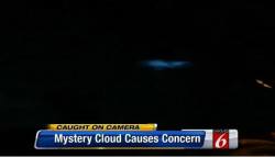 sturmtruppen:  thejesusofequestria:  Breaking: Florida residents confused and frightened by cloud  all hail the glow cloud 