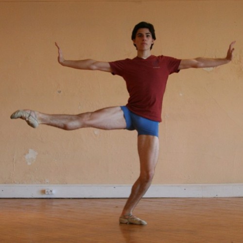 lovelyballetandmore:   Aaron Anker   
