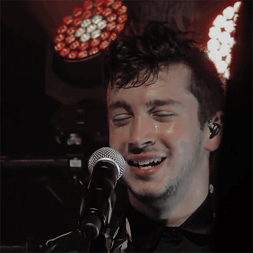 pantalloon:✧｡ . ･ﾟ: * ✧: ･ﾟ｡ﾟ°
