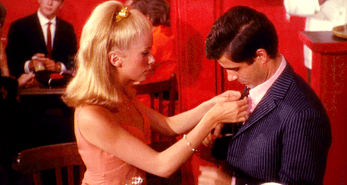 michelemorgan: You think you’re in love, but love is something different.Les Parapluies de Cherbourg