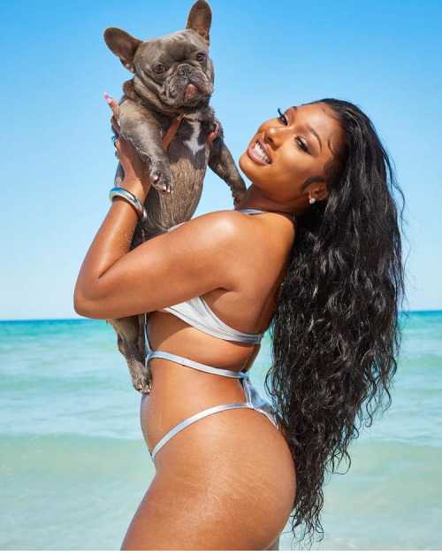 freakytyfromthachi:loverman71:sinnamonscouture:Megan Thee Stallion Covers 2021 Sports Illustrated Swimsuit Issue. Megan makes history as the first rapper to grace the cover of their Swimsuit issue. ❤❤❤Congratulations 🍾 😍😍😍