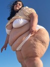 bigcutiegigi:83 inches of pure love