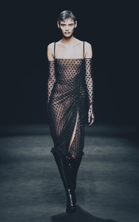 Mugler / Fall 2020 / RTW Model: Kerolyn Soares