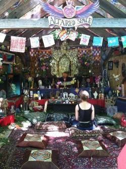 strongestatmyweakest:  If anyone knows where this is located…please tell me.  Edit: Oregon Country Fair, (Thanks so much p—sychedelia!)