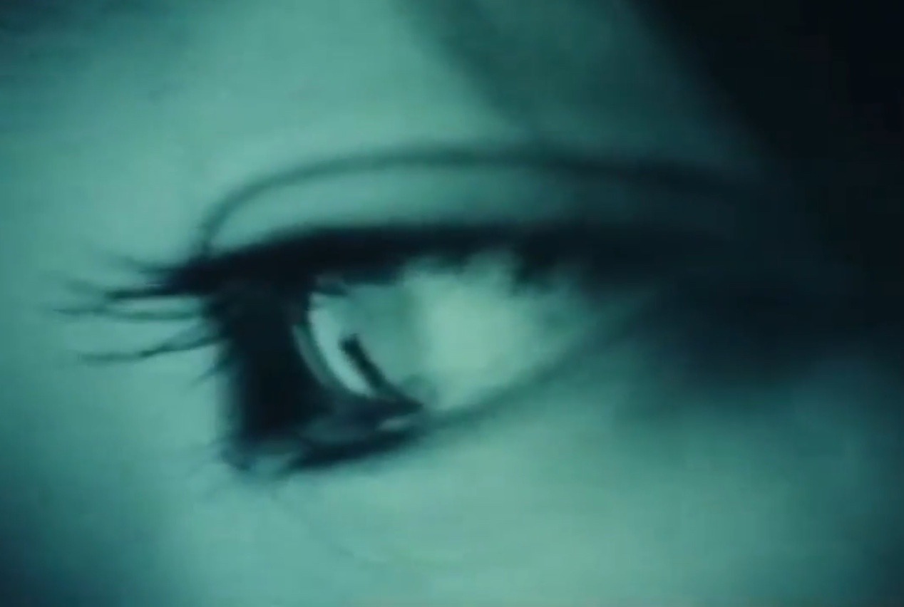 pentauroi: Takashi Ito, Dizziness, 2001