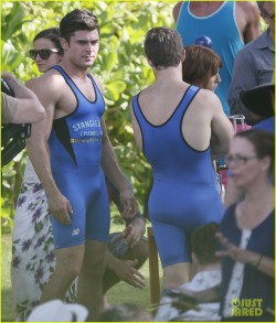 lycladuk:  Zac Efron in lycra? Dream come