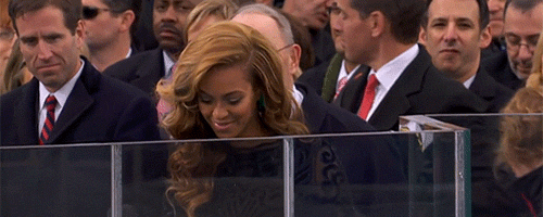 realitytvgifs:  The queen arrives. 