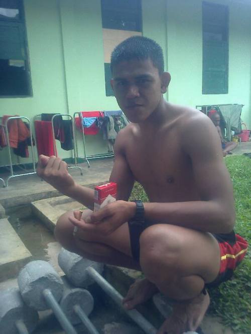 indonesianhunks:  Tentara jantan bringasan