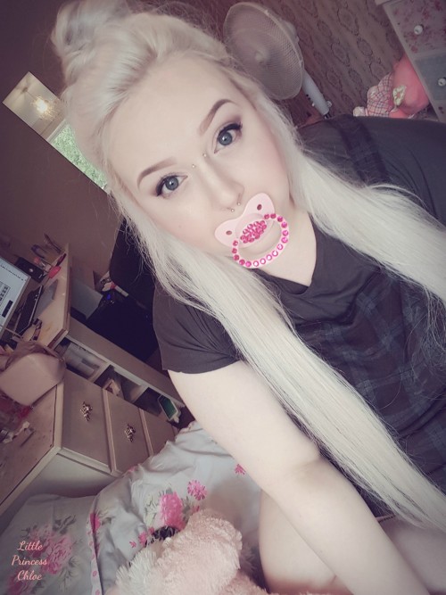 littleprincesschloe:  tiny baby Rapunzel   🎀 🍭 Please don’t remove my caption 🍭 🎀   
