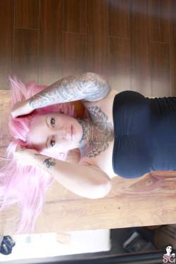 sglovexxx:Sawa Suicide