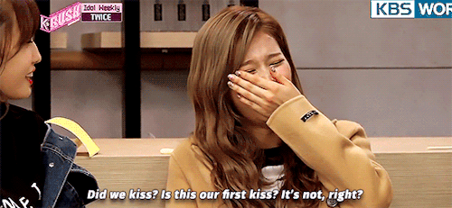 misamo:  samo kissed? before?