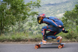 orangatangwheels:  Patrick Switzer at the Veggie High IDF race in the Philippinesphoto: Fifer Figueroa