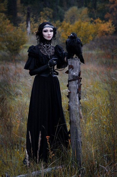 fromforeststoseas:ghoulnextdoor:Photographer - Brine Nekrasov  / Model - Katrine Lanfire