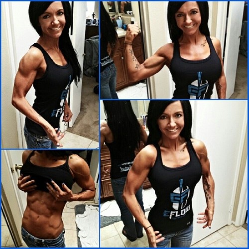 sexygymchicks:  @jillmariedunn: #FlashbackFriday 💪 Back to last May! 💪 #flexfriday #flex_fridays #shredded #abs #6pack #npc #figurecompetitor #fitnessmotivation #motivation #personaltrainer #onlinecoach  @eflownutrition #eflownutrition #teameflow