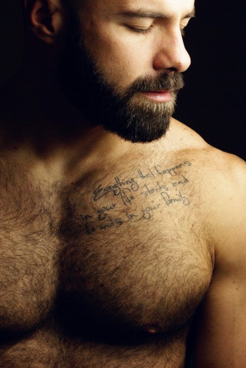 hyper-masculine:    ► HYPER-MASCULINE ♂ ◄ [page]♂ ♂♦ Hyper-Masculine ARCHIVE ♦ [all pics]     OMG - he is what dreams are made of - Hairy, Sexy, Handsome - WOOF