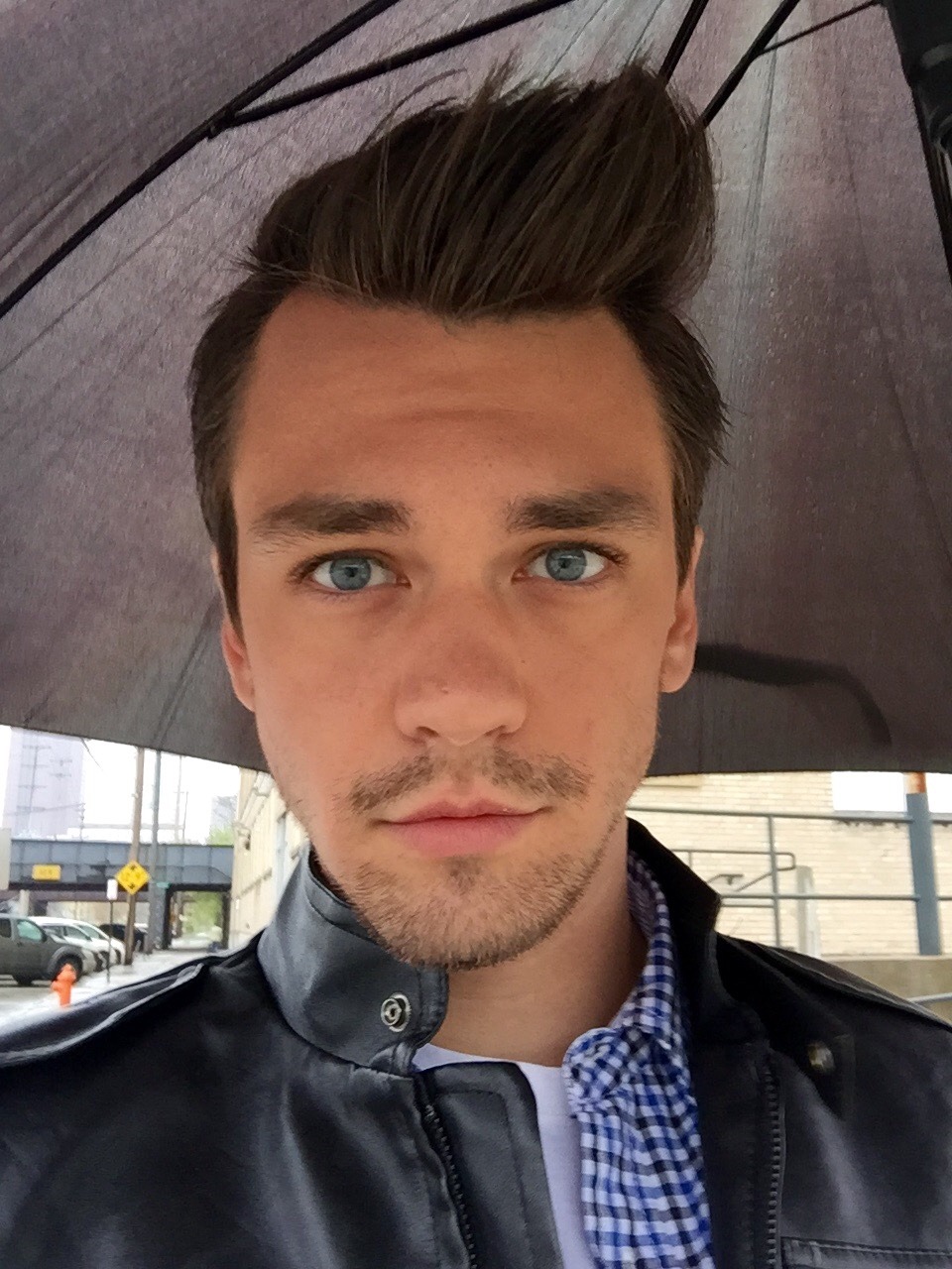 sandboytx:  [ Von Halo ]“This is my favorite selfie atm.”- vonhalo