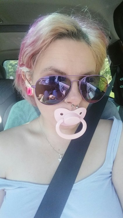 babygirlpixel: Adventures in the car