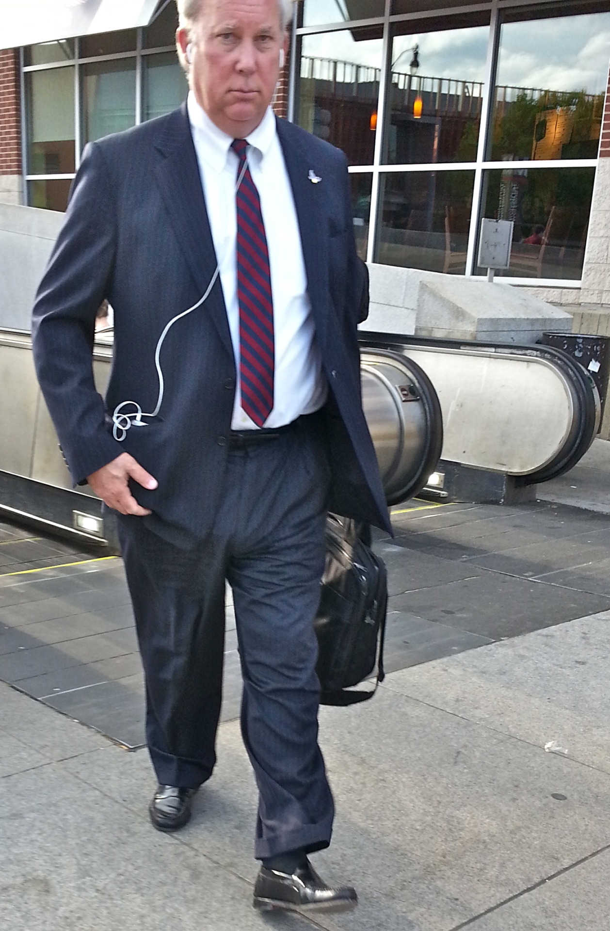 daddys-loafersnsox:  dilferotica:  The photos don’t really capture it but, as usual,