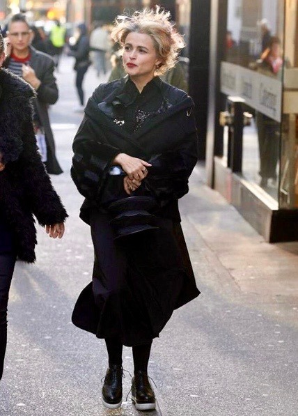 bonhamxcarter:  Helena Bonham Carter is seen filming on the set of ‘Ocean’s Eight’