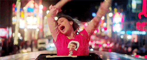 magicwithcolors:We all know Decker can’t handle her booze.