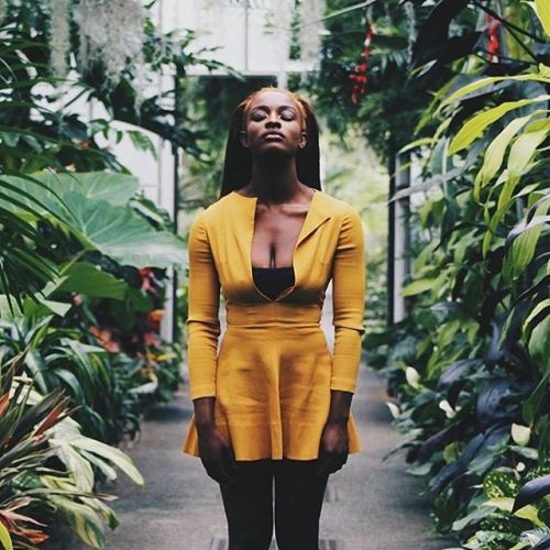womenofwildwildwestafrica:  IG: girlwiththepearls 