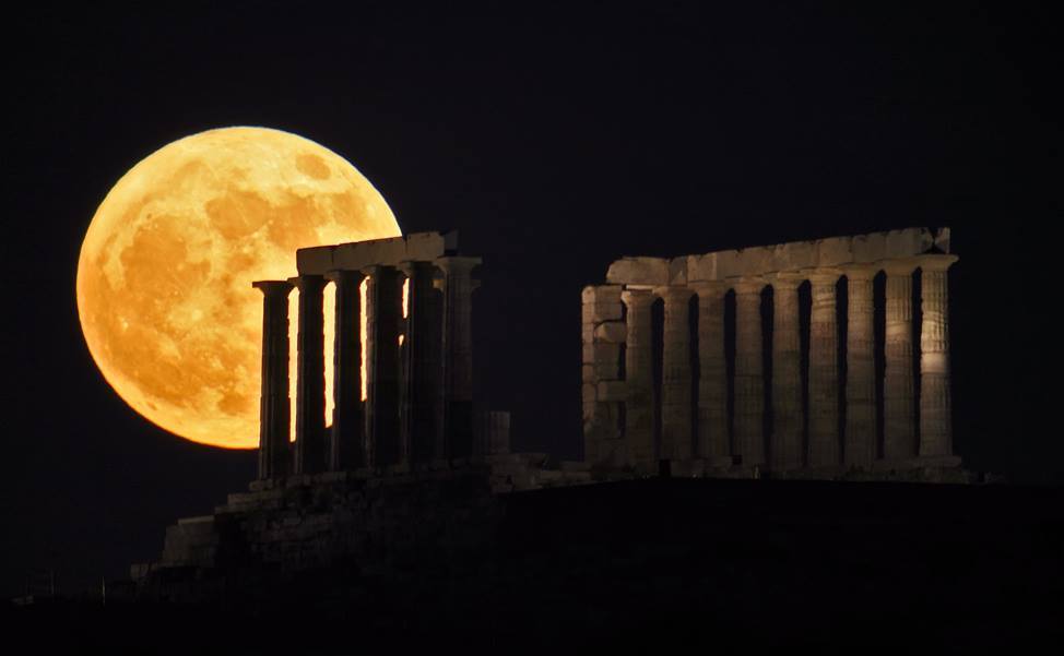 earthstory:  SUPERMOON!  November 14 will have the biggest brightest full moon to