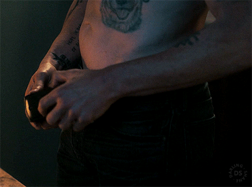 Jon Bernthal As Julian KayeAMERICAN GIGOLO (2022)1x02 Pretty Baby