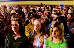 odairsheart:  That one there, that’s Karen Smith. She’s one of the dumbest girls you will ever meet. 