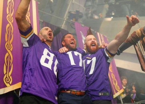 deidrelovessheamus:  Sheamus, Cesaro and Curtis Axel pics from today’s game.  (10-22-2017)