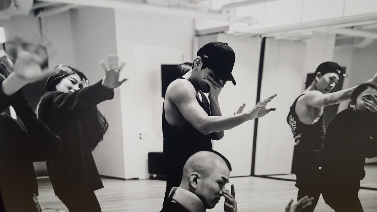 fyjjong:  above is a look at the behind the scenes photos of shinee located at the