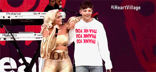 dunkirks: Louis and Bebe performing “Back To You” at iHeartRadio Music Festival