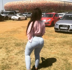 Ga-Damn:  Kingjazziedad:  Deliciouslysexy. Curvy. Bootidelicious Mami,Ms Koketso_Ledile