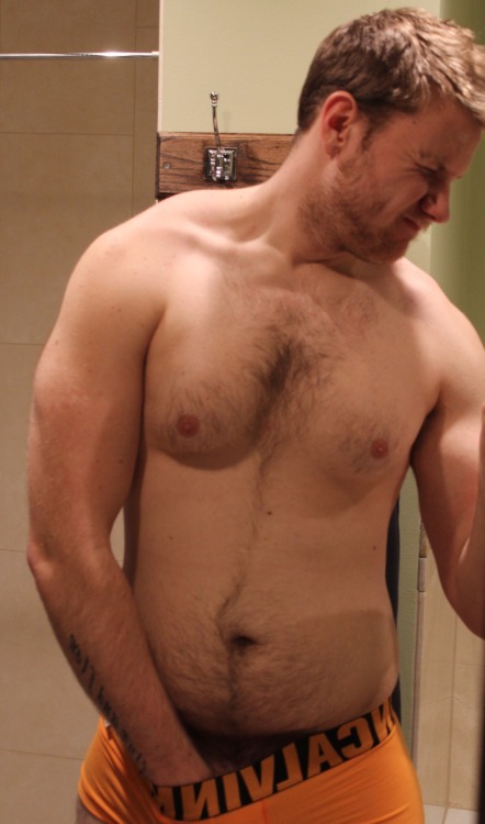 daresaypj: oddinvention:  Well I currently weigh 208lbs .. I told myself I would cut back on all the carbs when I reached 210 but I’m afraid I’m going to loose some of the mass I’ve put on  You look great Brian. 