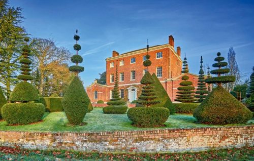 Michael & Janey Hill’s Topiary,Cressy Hall, Gosberton, Spalding, Lincolnshire, United King