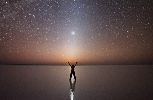 nubbsgalore:photos by julie fletcher from lake eyre, a remote salt flat in the south of australia; t