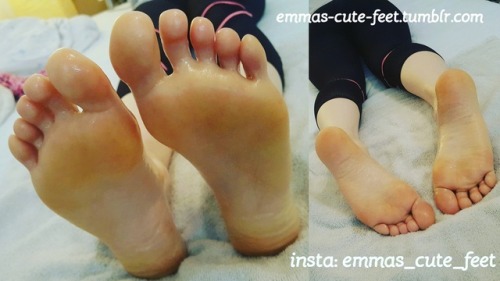My feet in oil. Wanna see more? Message me! My old instagram was deleted, this is my new one: www.in