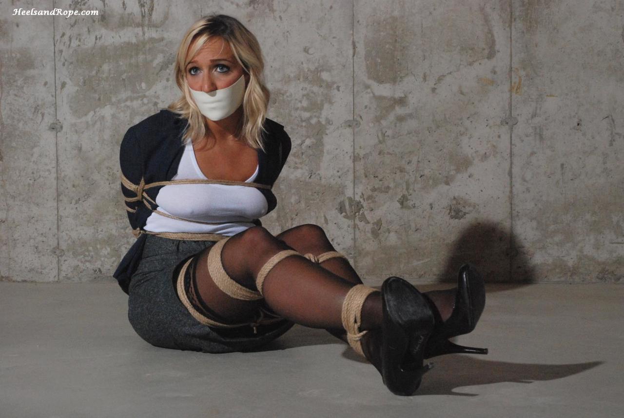 bondagehedgehog:  Lily Anna