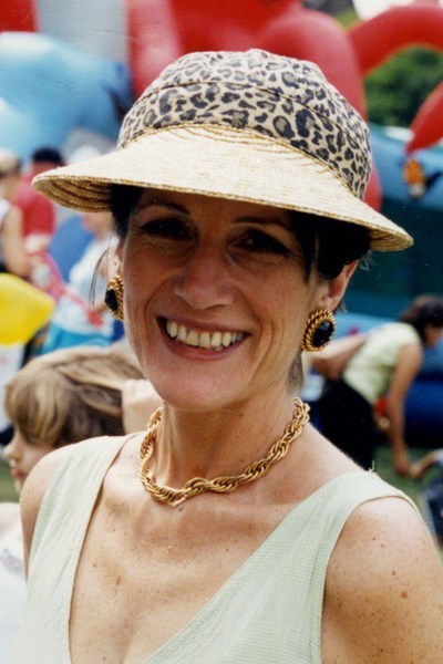 inonesingleline:fuckyeahharrietwalter:Harriet Walter at Mad Hatter’s Tea Party 18th October 2001whis