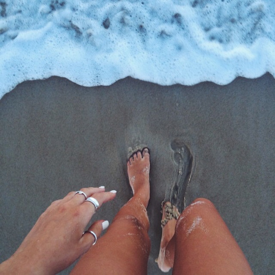 w-i-l-d–l-o-v-e:  ✖ http://w-i-l-d–l-o-v-e.tumblr.com/ ✖ 