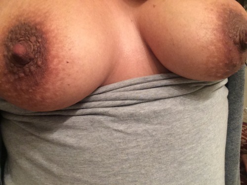 showmeyournakedwife:  Nice tits