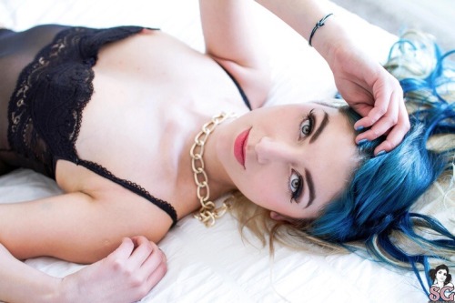 dimeliveswithin:  Holy shit her eyes
