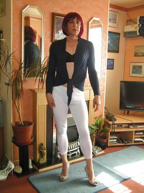 good-crossdressers:  Cross Dresser Porn