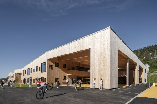 Borgafjellet Elementary School by LINK arkitektur