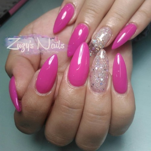 Relleno//Retoque de uñas de acrílico Citas WhatsApp 3317601295 Facebook Inbox ➡ m.me/zuzysnails #n