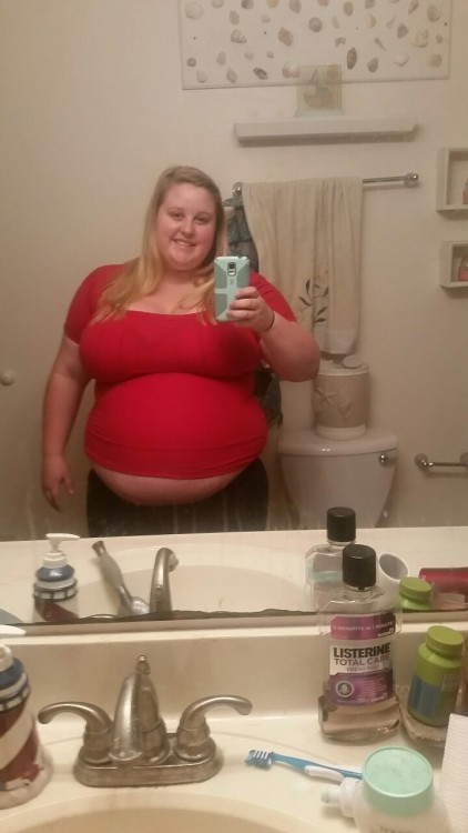 sexyxchubs:  I’m back and bigger than ever! Do you guys remember this shirt? I seem to remember it being a little bigger a few months ago. It can’t be that I’m 298, 2 pounds away from the big 300. This weekend I’ll be binging nonstop to get there.