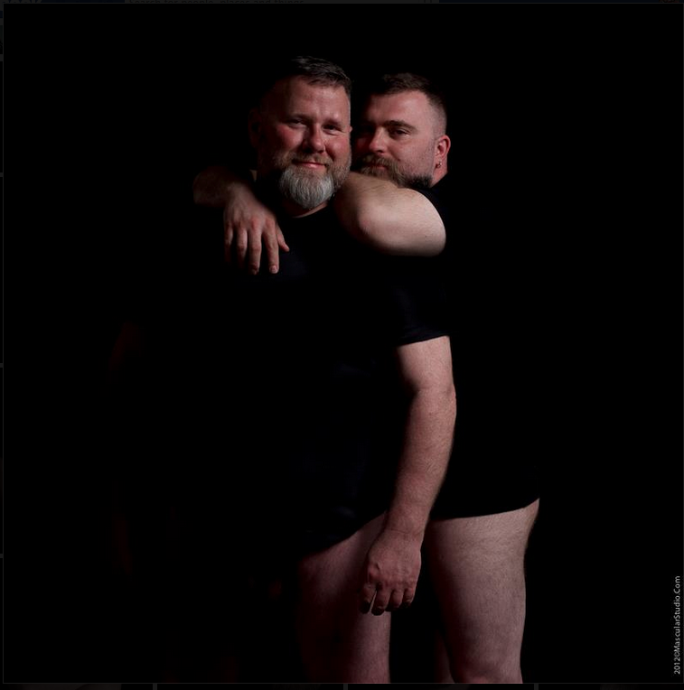 asguardianprime:  heisweird:  Always reblog this couple.  I had this once.  It wasn’t