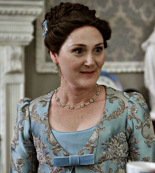 RUTH GEMMELL AS VIOLET BRIDGERTONBRIDGERTON SEASON THREE PART ONE