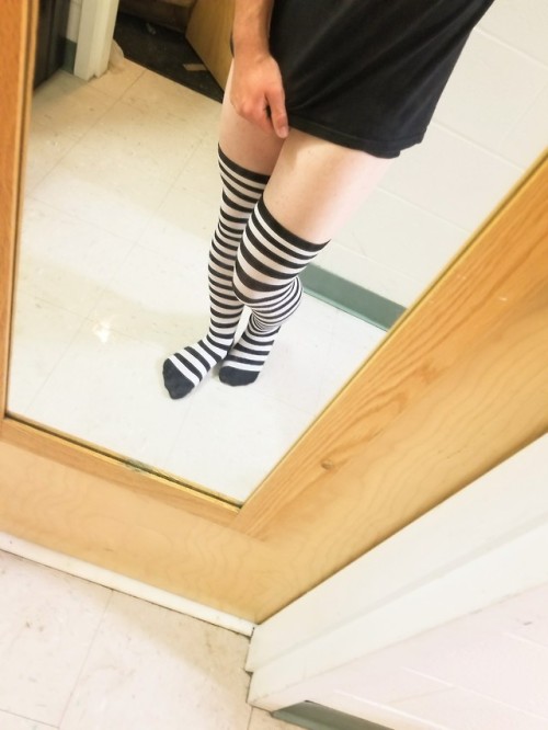 serviceablethighhighs: Got back last week ^^ have some pics!