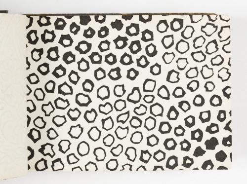 design-is-fine:Wallpaper sample book, “Dessins Nouveauté”, 1926-27. Block printed, Gillet et Fils, F